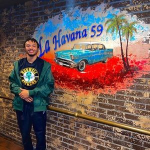 Meet your Posher, Robert